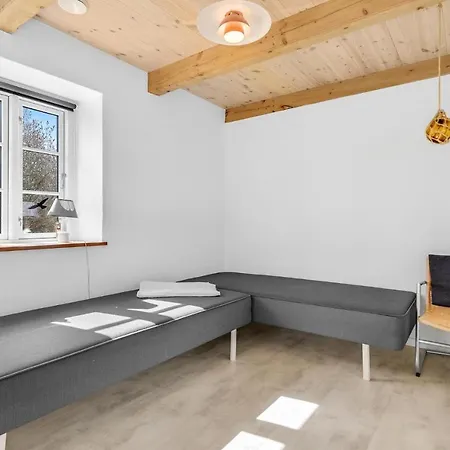 3 Bedroom Beautiful In Prázdninový dům *