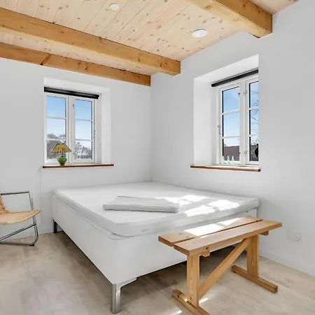 3 Bedroom Beautiful In Havndal
