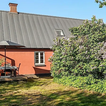 3 Bedroom Beautiful In Holiday home